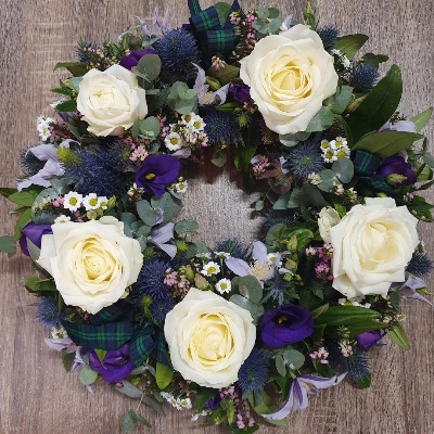 Wreath Leaf Edging Purple and White