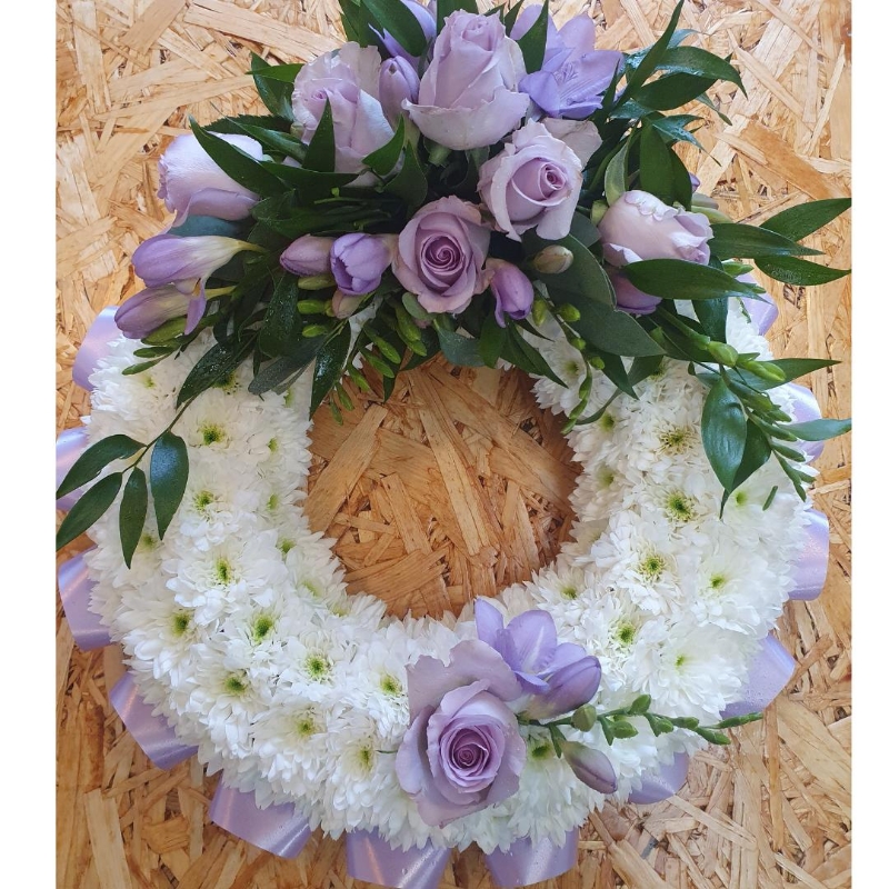 Wreath Ribbon Edging Lilac and White
